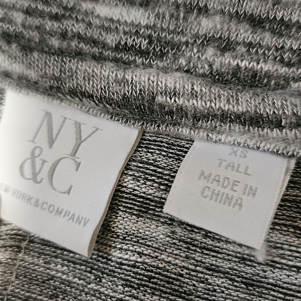 New York & Company Gray Knit Lightweight Sweater - Picture 10 of 10